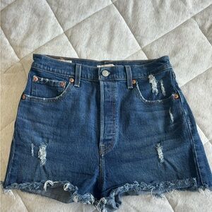 Levi's Rib Cage Jean Shorts - Medium wash with distressing Sz 29